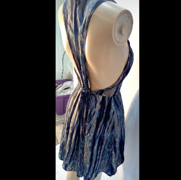 ecoté Sleeveless Dress - Picture 1 of 5